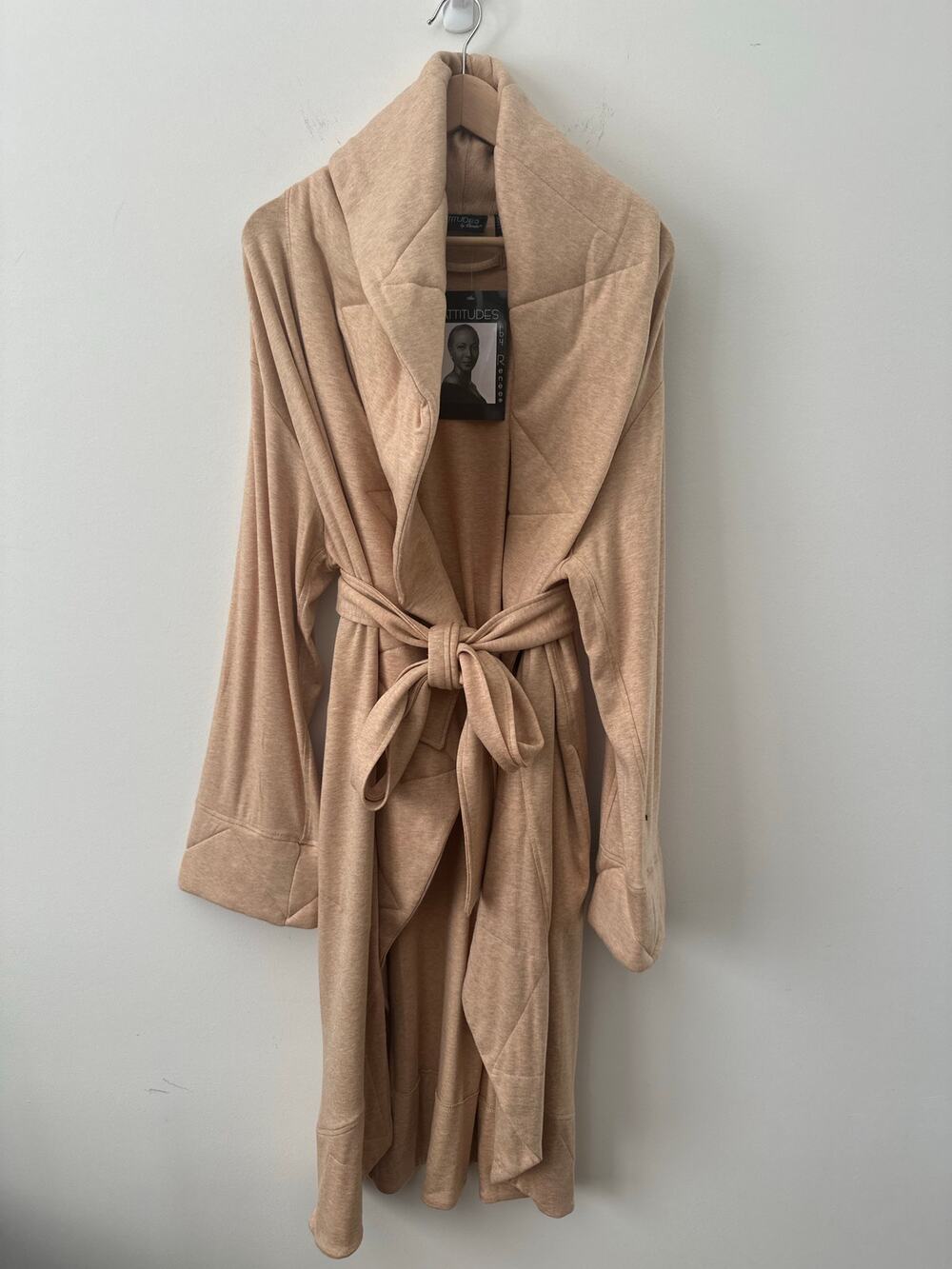 Attitudes by Renee Wrap Belted Shawl Collar Lounge Robe Womens M/L Beige NWT